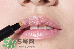 ��ɫ�����ʺ�ʲô�ں죿��ɫ����ں����